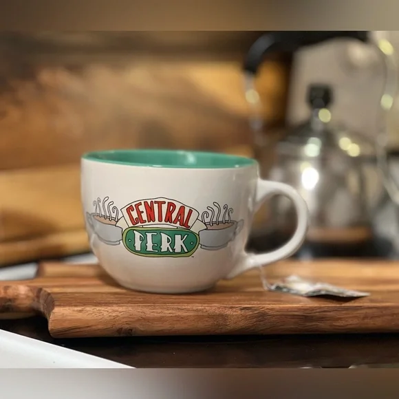 FRIENDS | Kitchen | Central Perk Friends Ceramic Coffee Mug 24oz | Poshmark